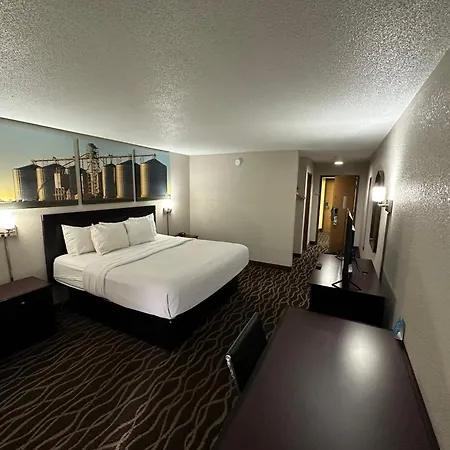 Days Inn & Suites By Wyndham Casey