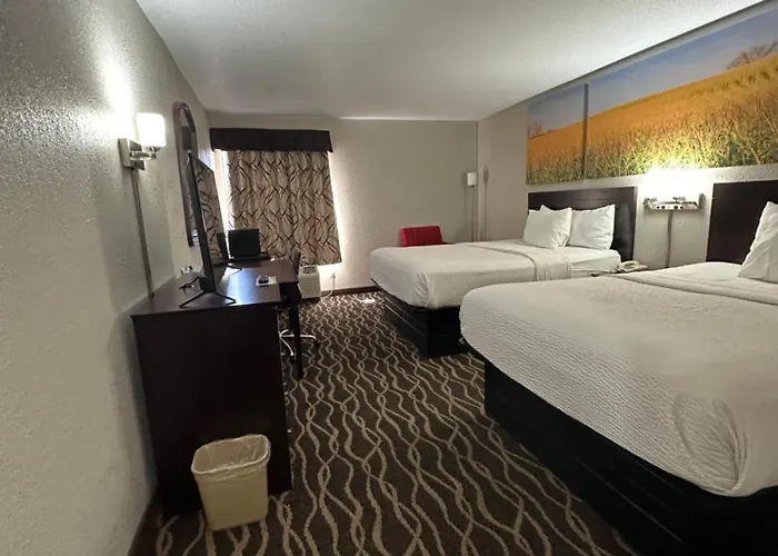 Motel Days & By Wyndham Casey