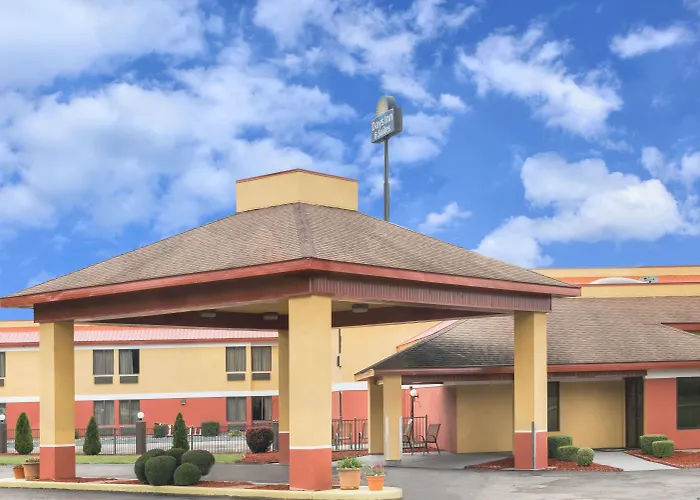 Days & By Wyndham Motel Casey